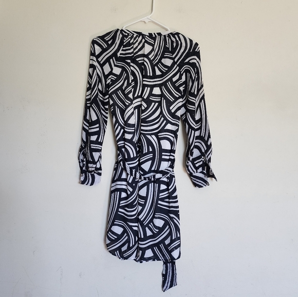 Banana Republic Business Casual V-neck All-over Print Dress size 0 NWT - Picture 2 of 7